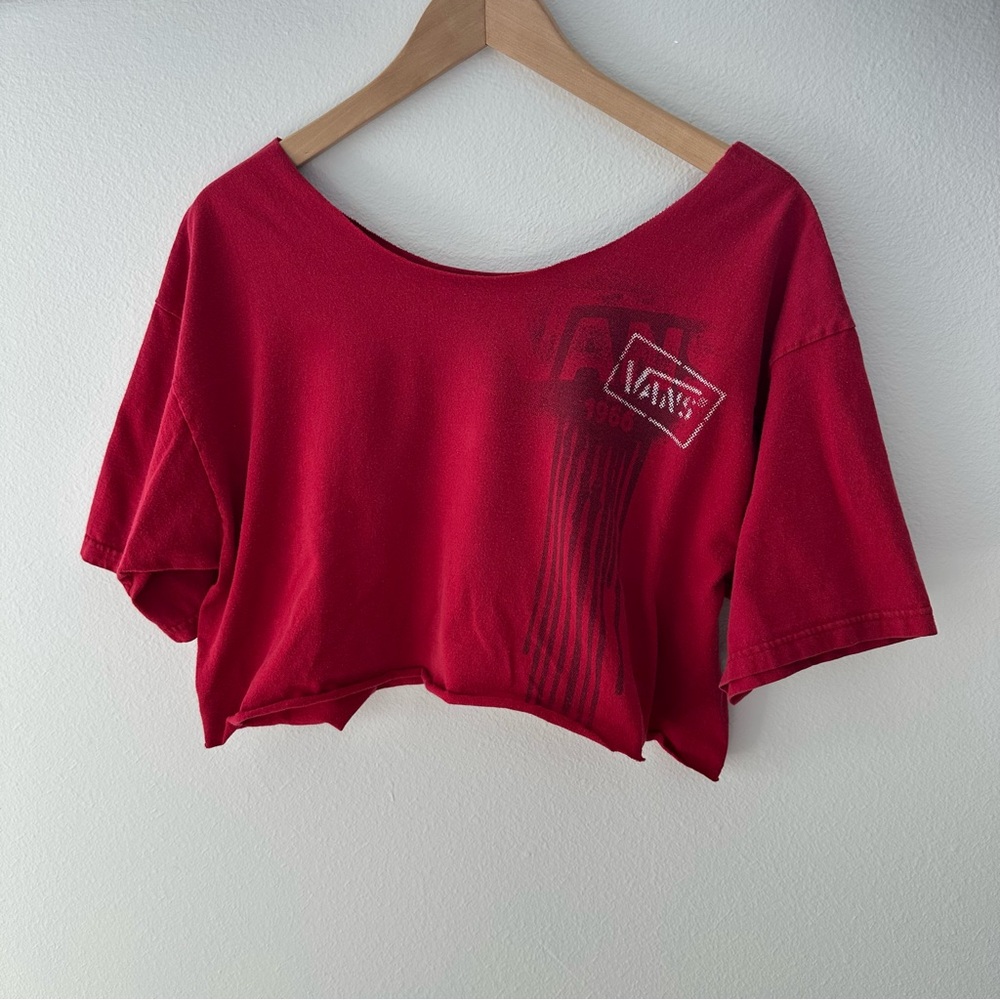 Vans off-the-shoulder cropped tee